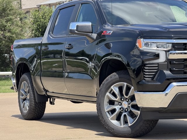 2026 Chevrolet Silverado 1500 LT - Photo 3