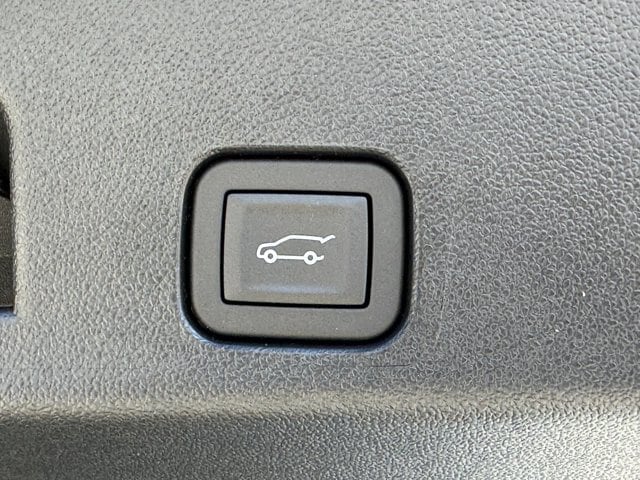 2027 Chevrolet Traverse LT - Photo 27