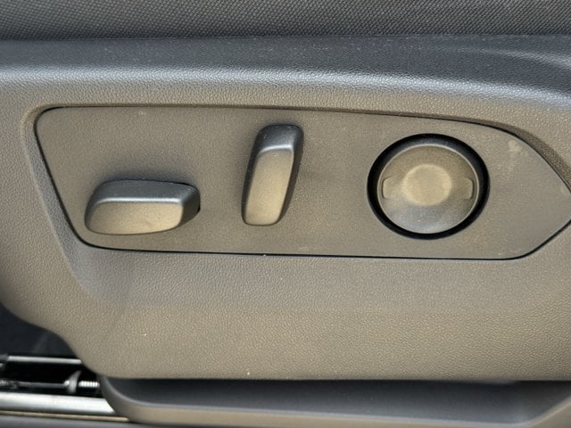 2026 Chevrolet Suburban LS - Photo 21
