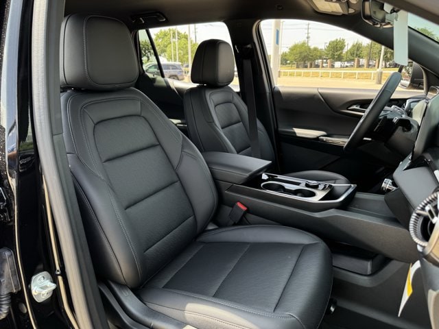 2027 Chevrolet Equinox LT - Photo 24