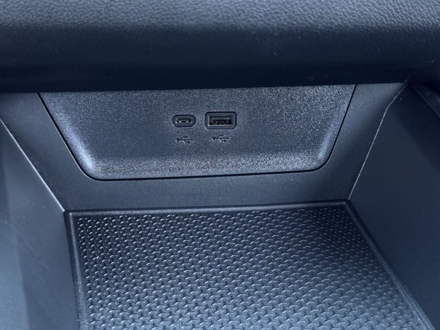 2027 Chevrolet Equinox LT - Photo 16