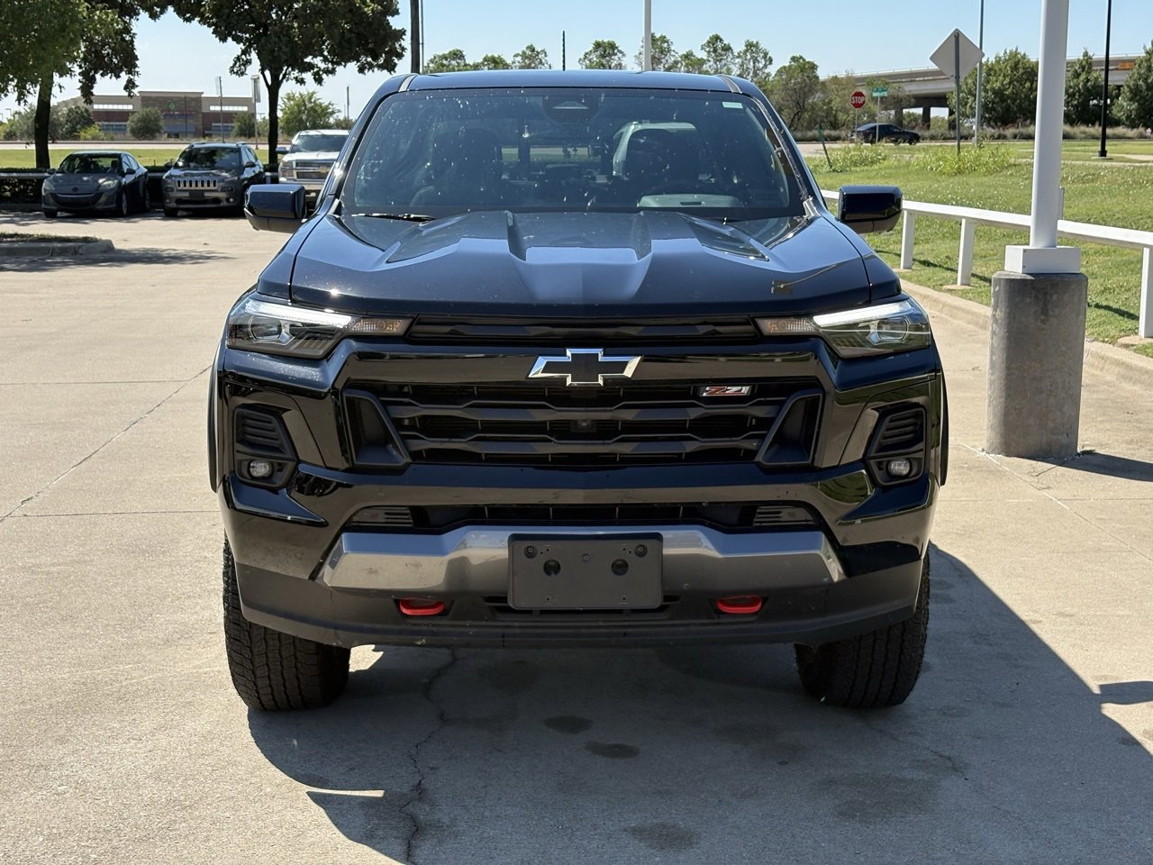 2024 Chevrolet Colorado Z71 photo 2