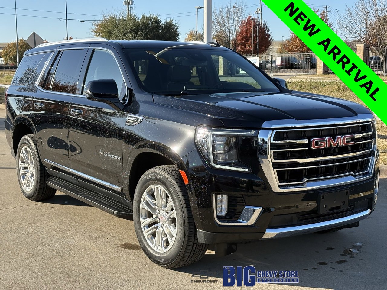2023 GMC Yukon SLT's photo