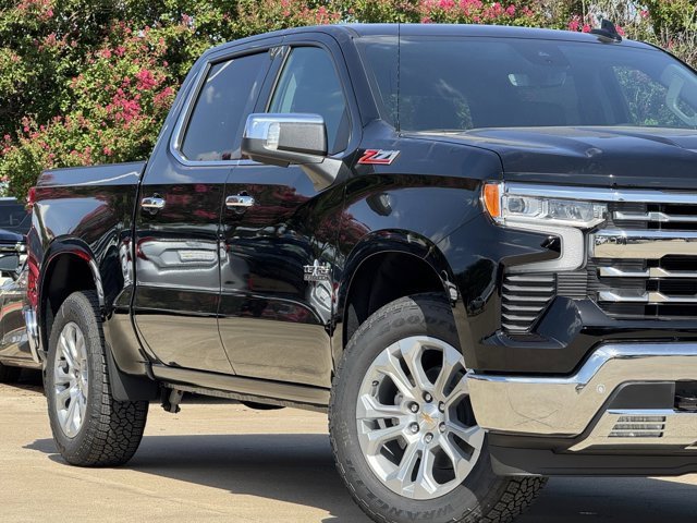 2026 Chevrolet Silverado 1500 LTZ photo 3