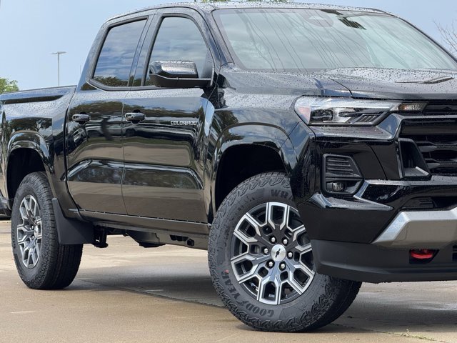 2026 Chevrolet Colorado Z71 photo 3