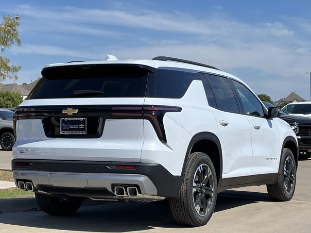 2027 Chevrolet Traverse LT - Photo 4