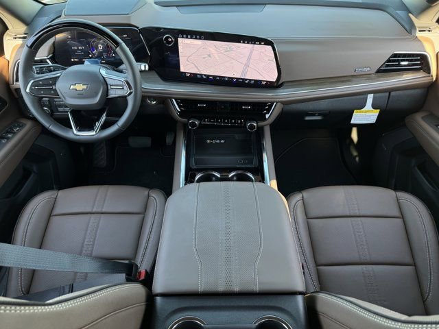 New 2026 Polar White Tricoat Chevrolet High Country image 10