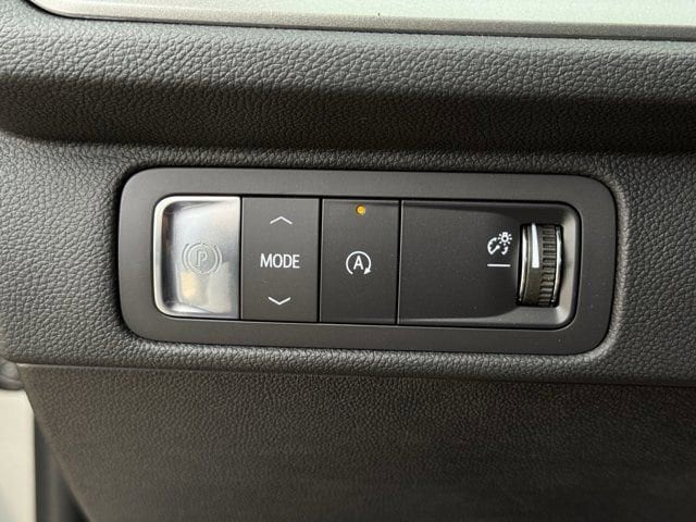 2025 Chevrolet Traverse LT - Photo 18