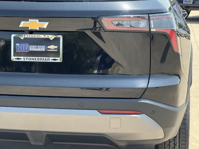 2027 Chevrolet Equinox LT - Photo 7