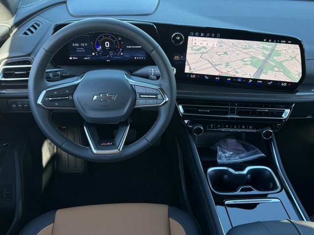 2027 Chevrolet Traverse Z71 - Photo 11