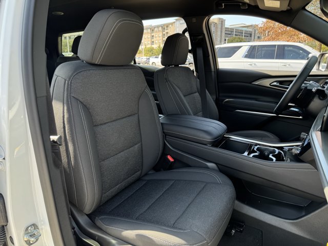 2027 Chevrolet Traverse LT - Photo 24