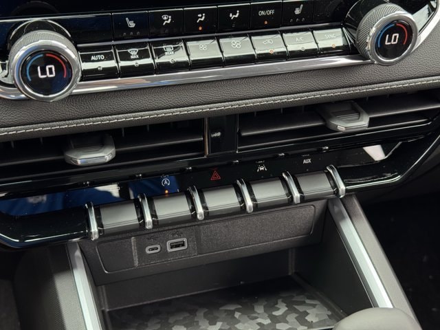 2026 Chevrolet Colorado LT - Photo 16
