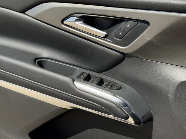 2027 Chevrolet Traverse LT - Photo 19
