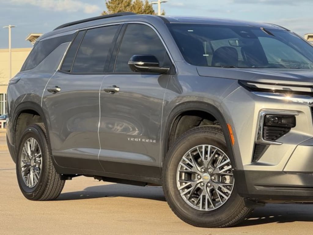 New 2026 Chevrolet Traverse LT SUV