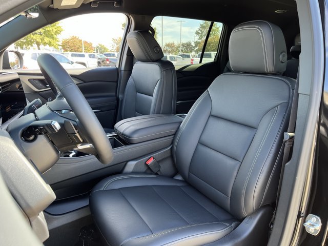 2027 Chevrolet Traverse LT - Photo 22