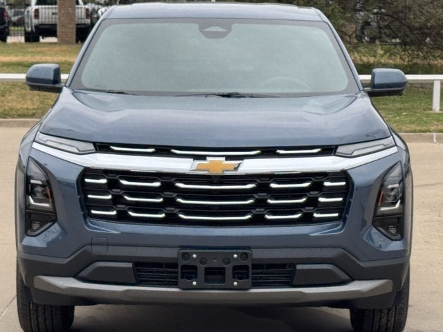 2027 Chevrolet Equinox LT - Photo 8