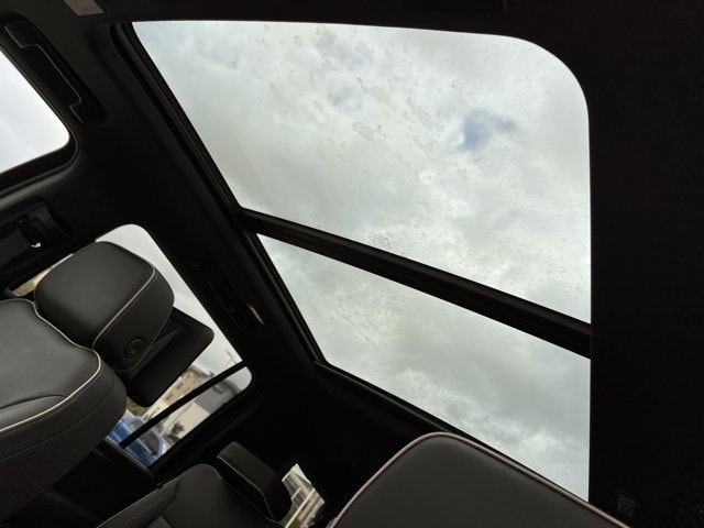 2026 Chevrolet Suburban Premier - Photo 20