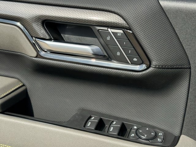 2026 Chevrolet Silverado 1500 ZR2 - Photo 19