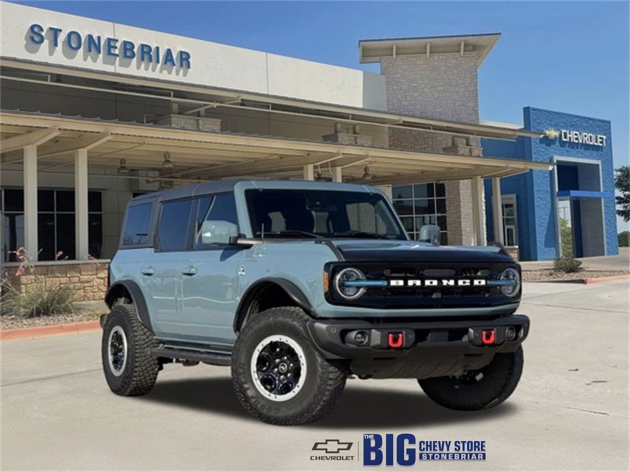 2022 Ford Bronco 4-Door Outer Banks's photo