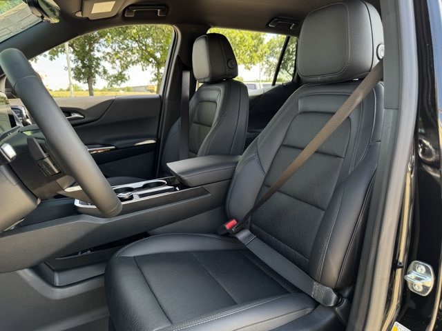 2027 Chevrolet Equinox LT - Photo 22