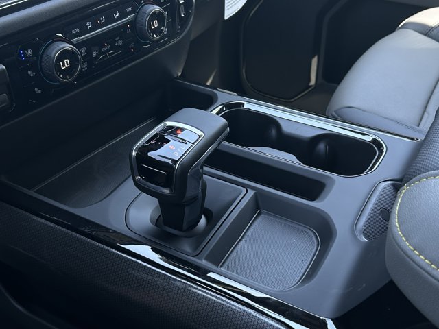 2026 Chevrolet Silverado 1500 ZR2 - Photo 16