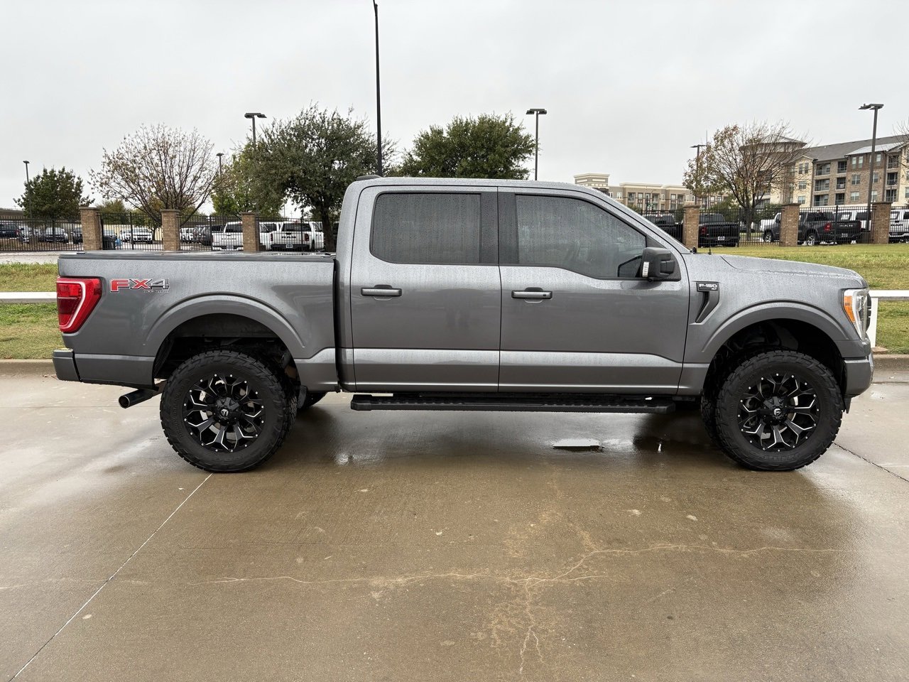 2021 Ford F-150 XL photo 3