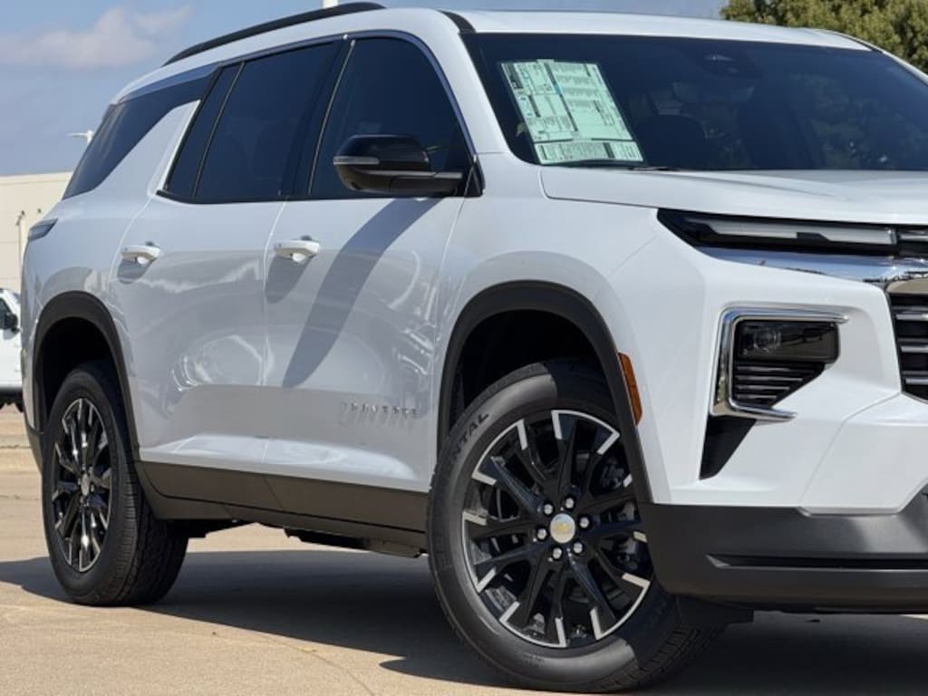 New 2026 Chevrolet Traverse LT SUV