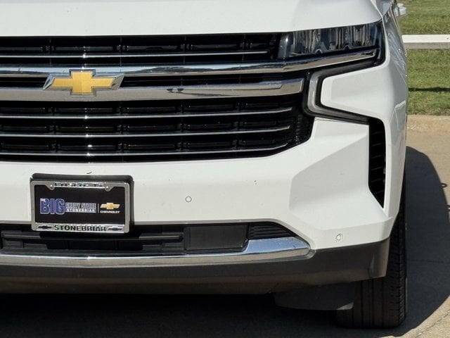 2024 Chevrolet Suburban LT - Photo 10