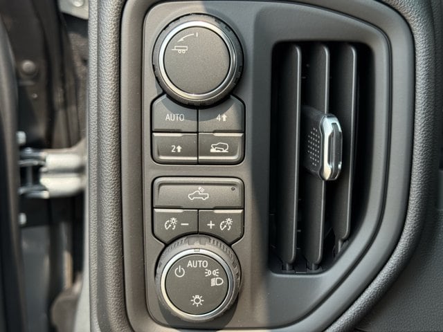 2026 Chevrolet Silverado 1500 Custom - Photo 19