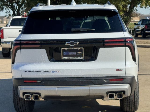 2027 Chevrolet Traverse Z71 - Photo 6