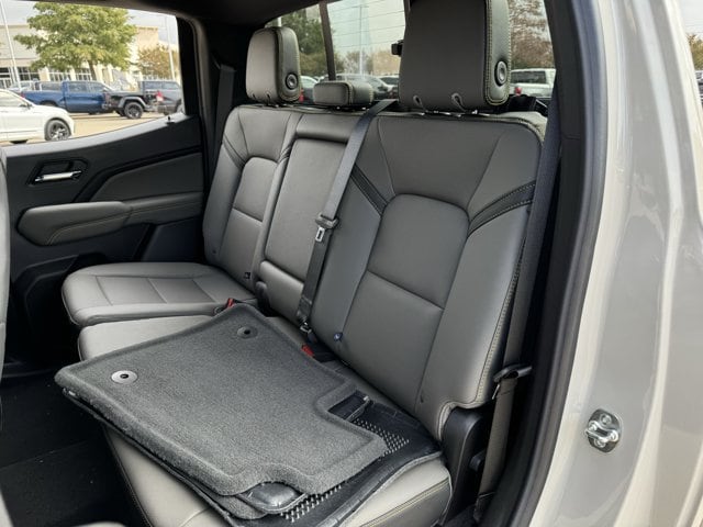 2026 Chevrolet Colorado ZR2 - Photo 21