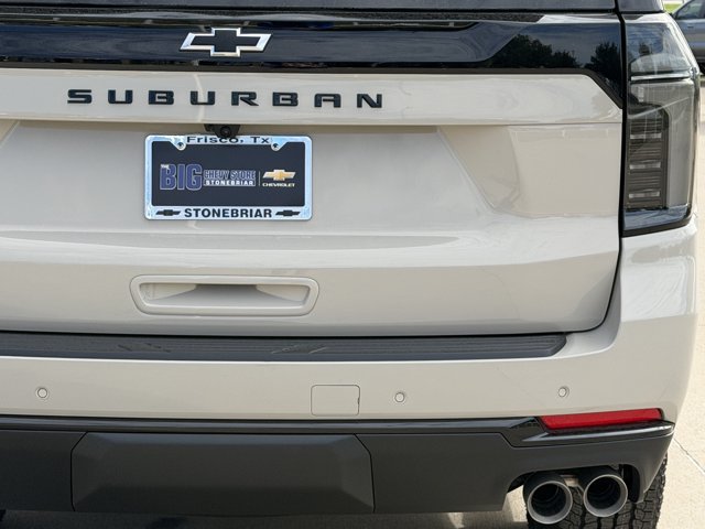 2027 Chevrolet Suburban Z71 - Photo 6