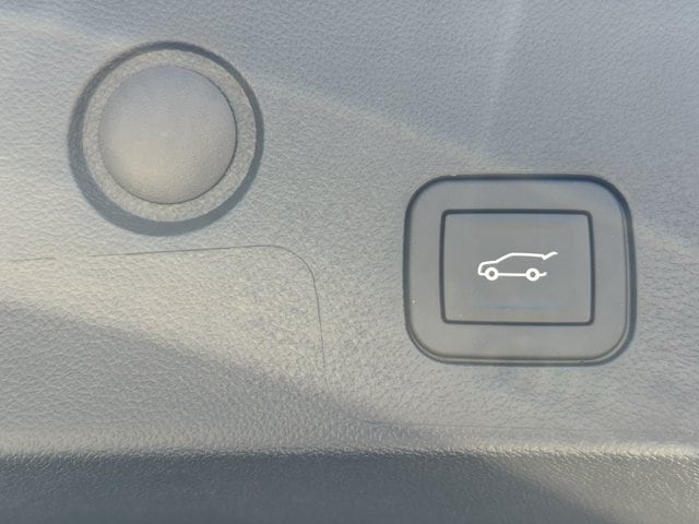 2027 Chevrolet Equinox LT - Photo 25