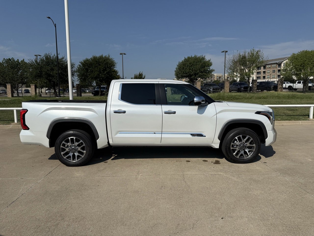 2024 Toyota Tundra 1794 Edition photo 3