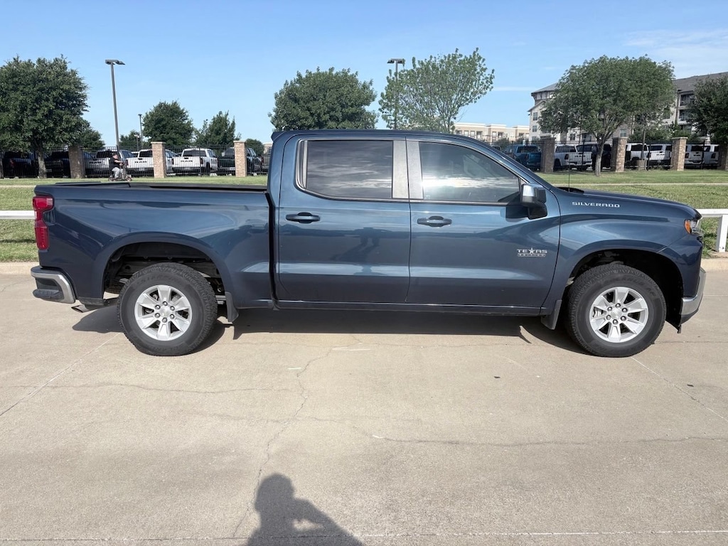 Used 2020 Chevrolet Silverado 1500 LT Truck Crew Cab