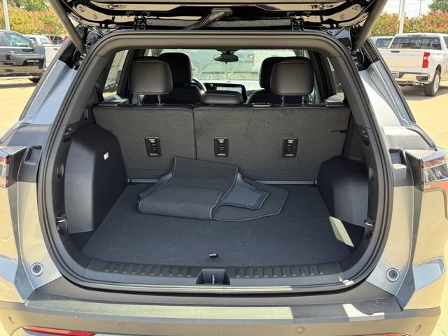 2027 Chevrolet Equinox LT - Photo 26