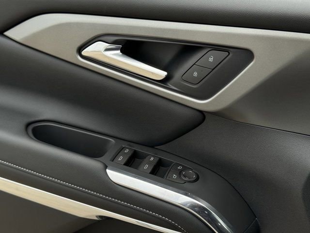 2025 Chevrolet Traverse LT - Photo 19