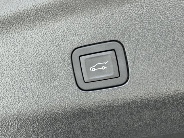 2026 Chevrolet Tahoe Z71 - Photo 28