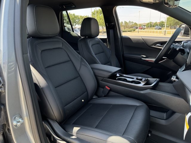 2027 Chevrolet Equinox LT - Photo 24