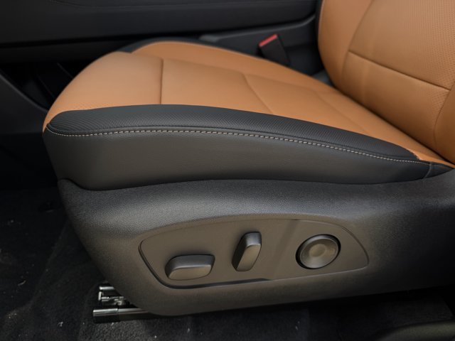 2027 Chevrolet Traverse Z71 - Photo 25