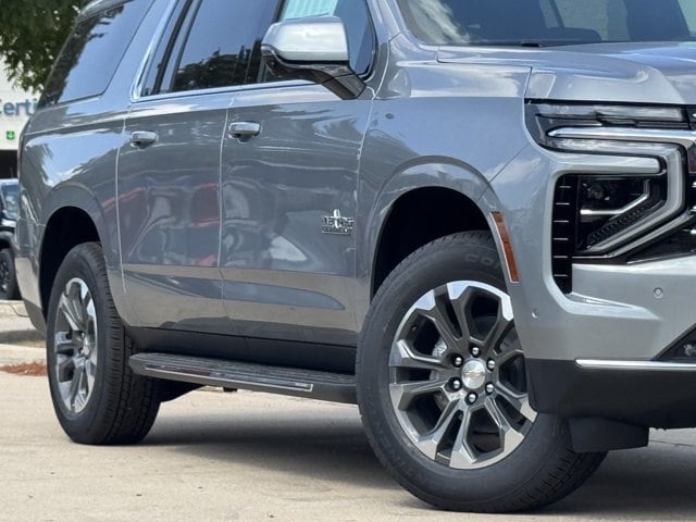 2026 Chevrolet Suburban LT - Photo 3