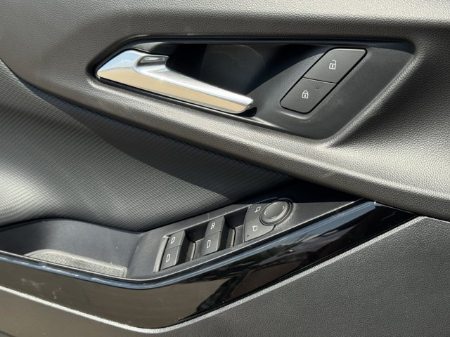 2027 Chevrolet Equinox LT - Photo 20