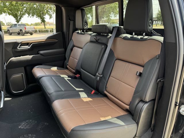 2026 Chevrolet Silverado 1500 High Country - Photo 23