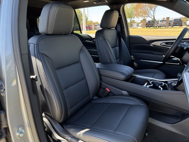 2027 Chevrolet Traverse LT - Photo 24
