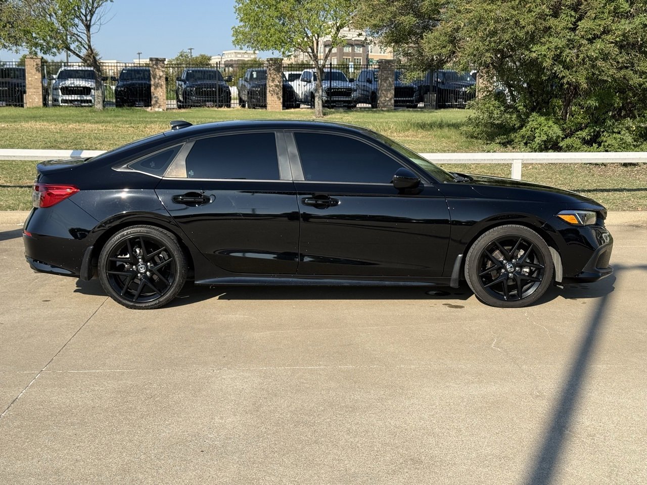 2022 Honda Civic Sport photo 2
