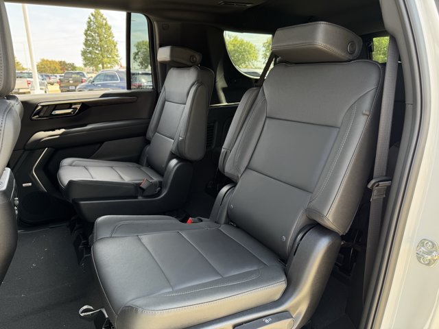 2026 Chevrolet Suburban Z71 - Photo 23