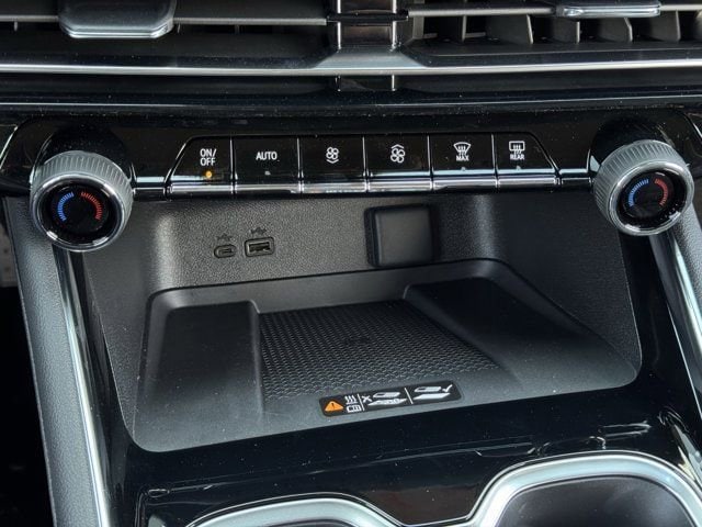2026 Chevrolet Traverse LT - Photo 15