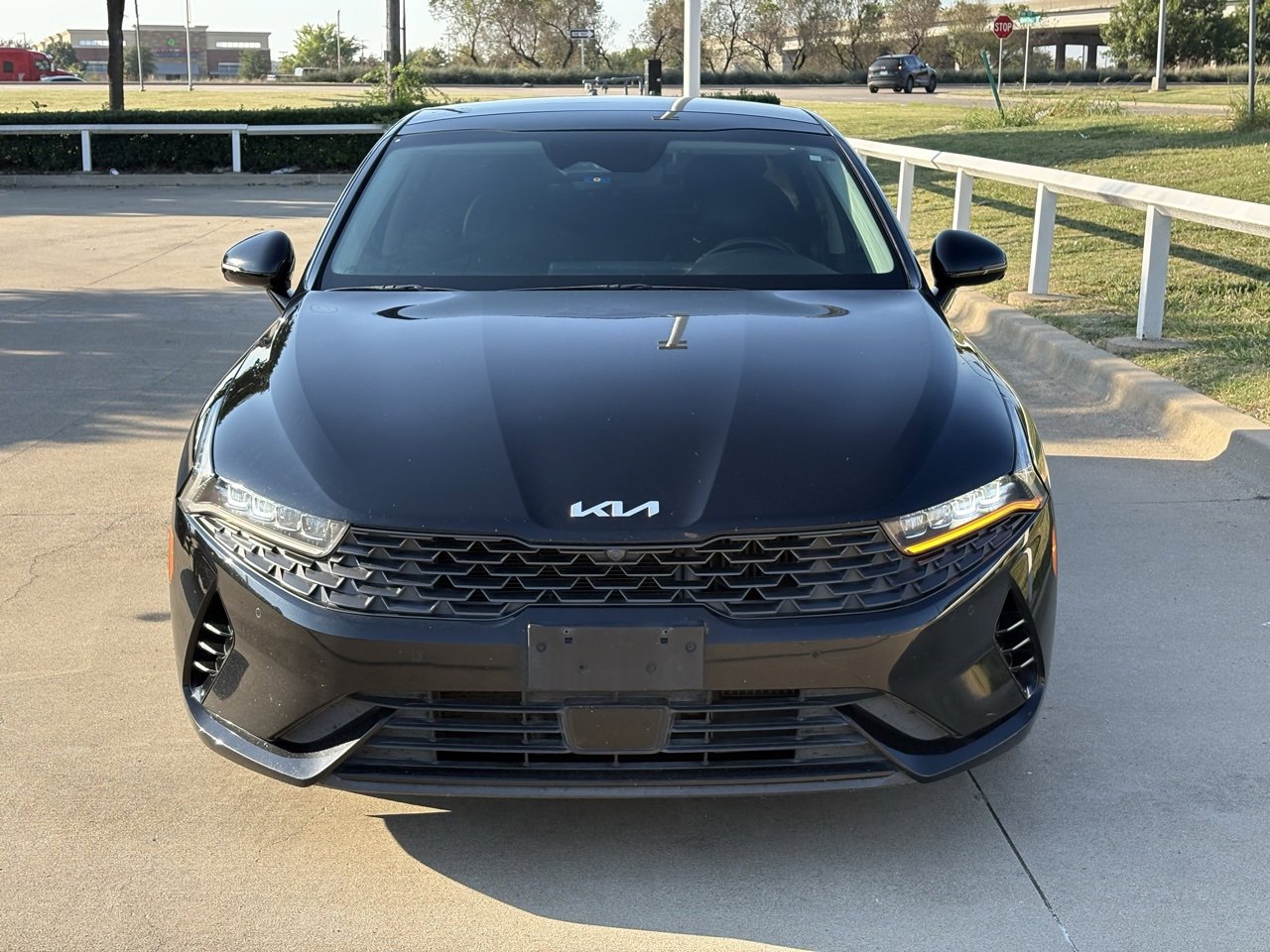 2022 Kia K5 EX photo 2