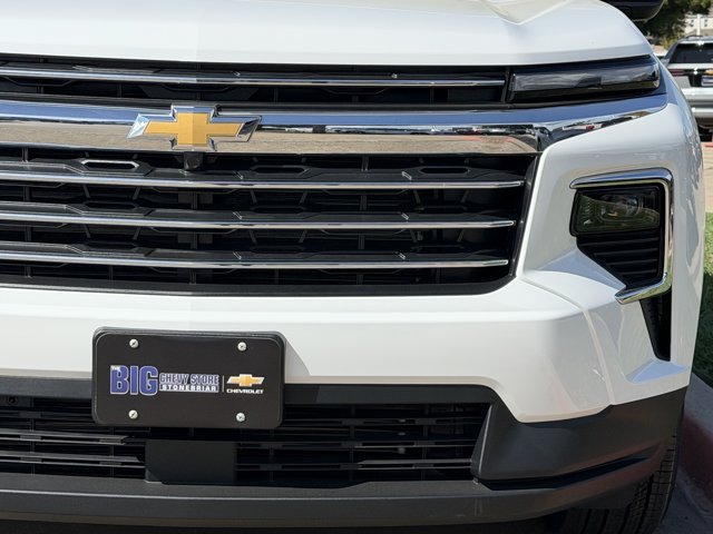 2027 Chevrolet Traverse LT - Photo 9