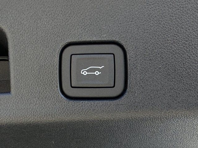 2027 Chevrolet Traverse Z71 - Photo 27
